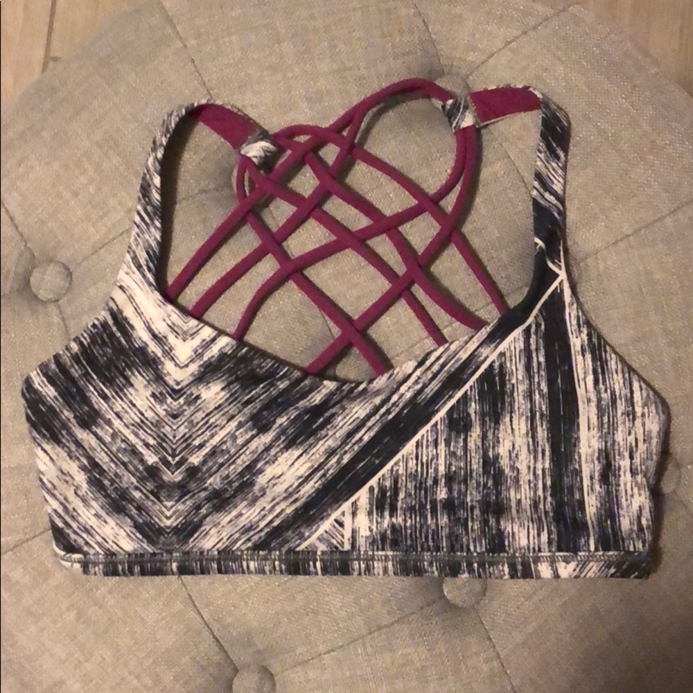 Lululemon Free to be Wild sports bra